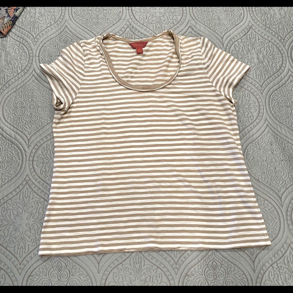 Tommy Bahama t-shirt